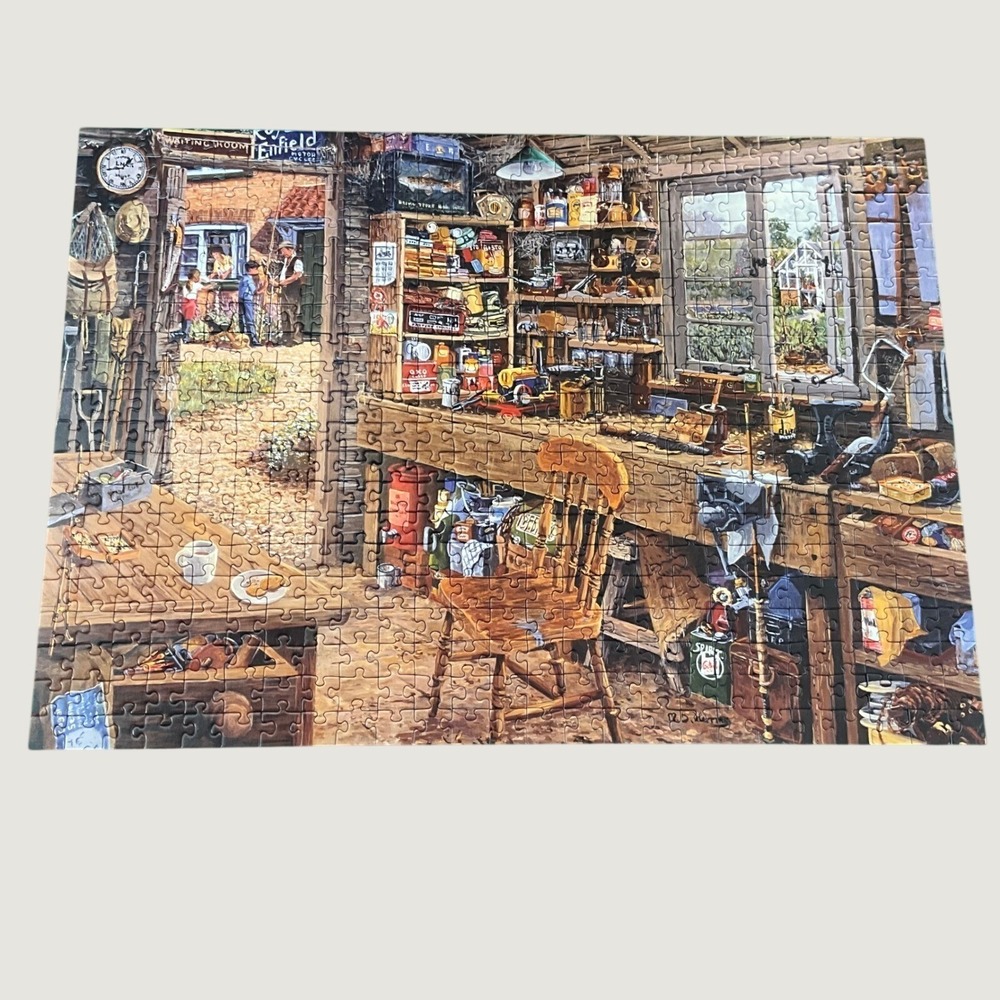 Ravensburger Puzzle "Dad's Shed" 500 Large Pcs - Picture 2 of 5